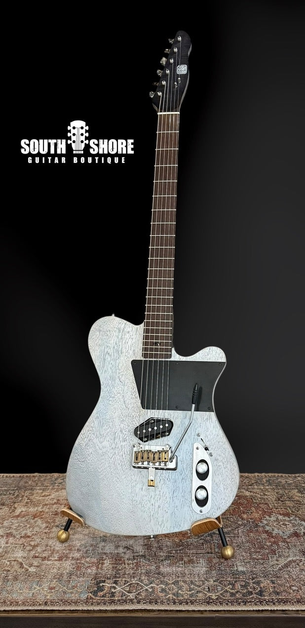 Tao Guitars T-Bucket. 2021 - Korina w/ 25.5