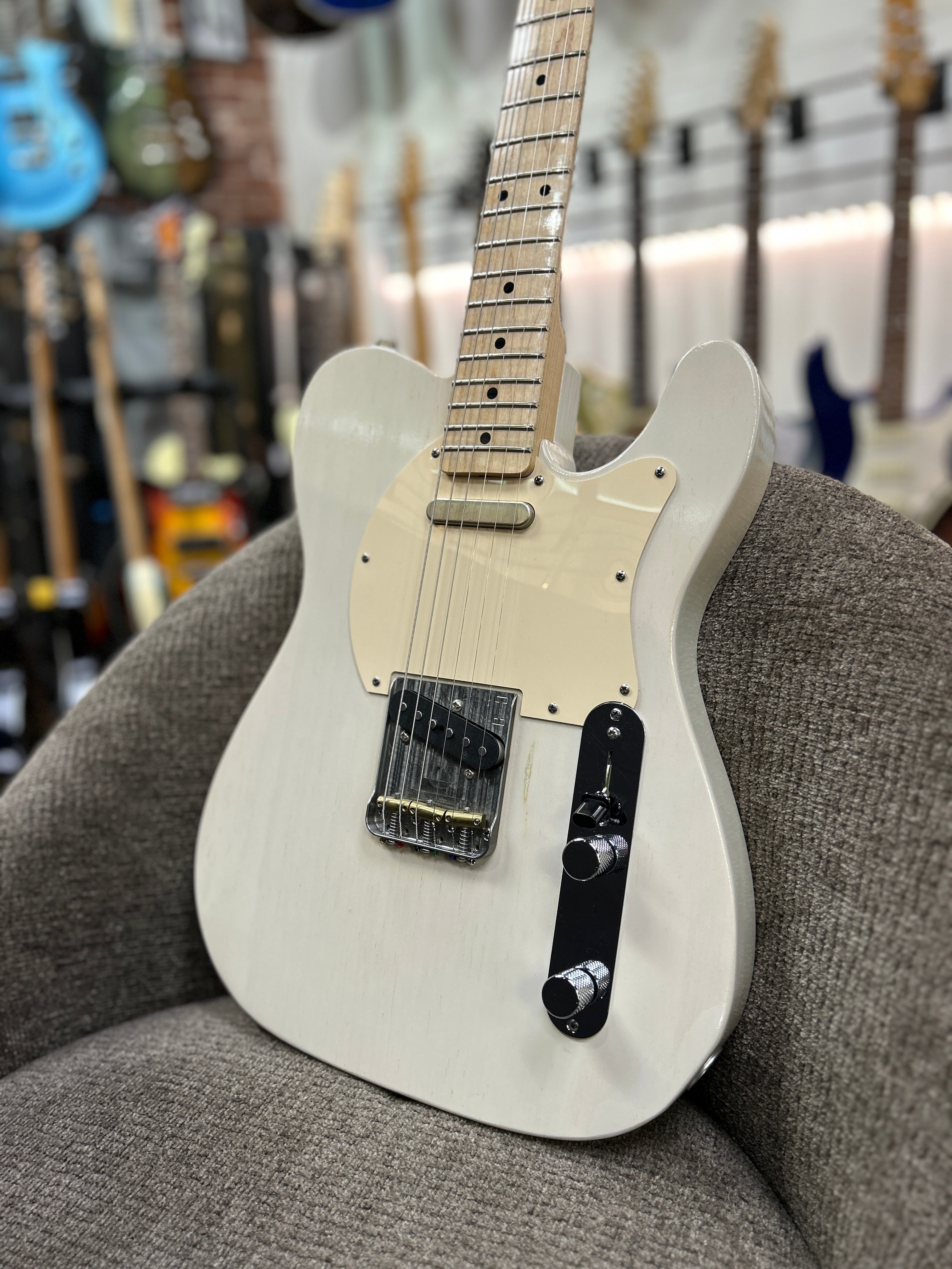 カジノMGMシューター他 Hahn Model C 2019-2020 - White Blonde (Jim Campilongo LTD Run