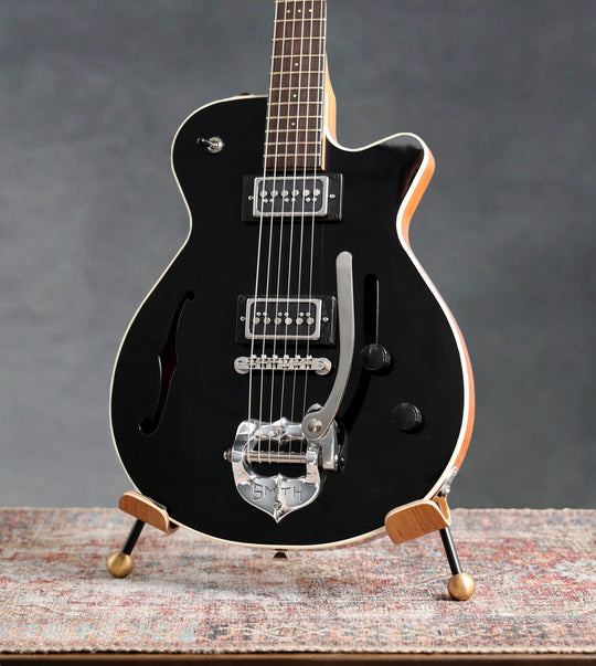 Grez Mendocino Black / Natural w/ Dynasonic Pickups & TK Smith vibrato