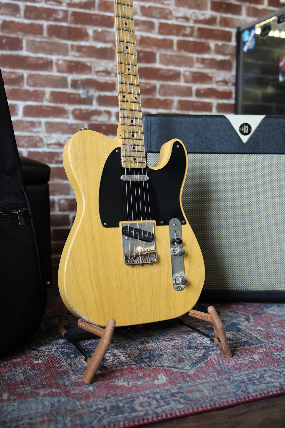 K-Line Truxton – Butterscotch Blonde Relic. NEW (Authorized Dealer) by South Shore Guitar Boutique