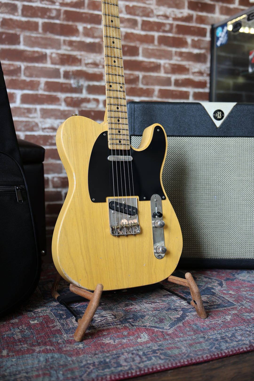 K-Line Truxton – Butterscotch Blonde Relic. NEW (Authorized Dealer) by South Shore Guitar Boutique