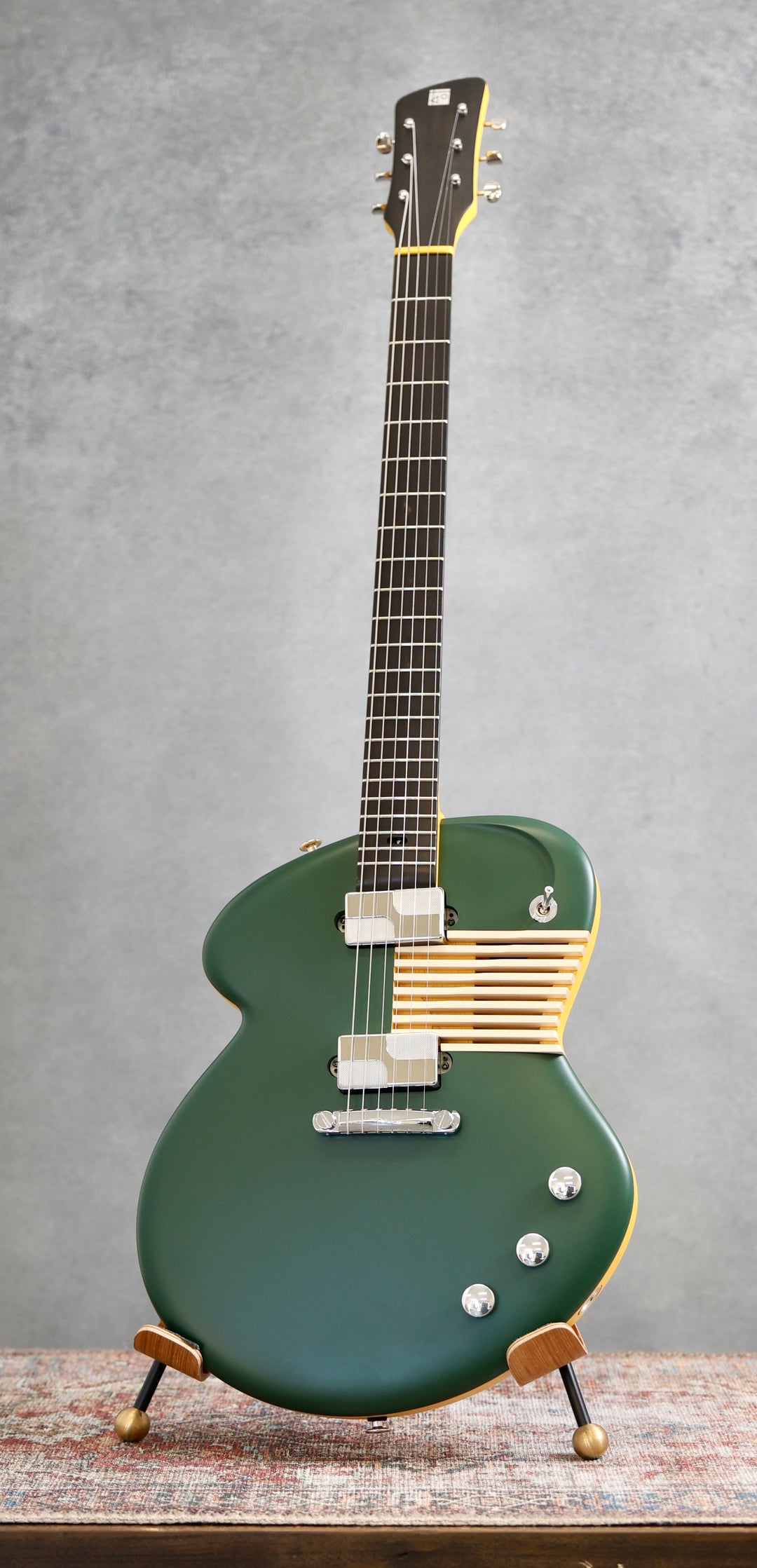 Tao Guitars - Disco Volante “Buren” - ZIELONY GREEN / RACE YELLOW - 2025