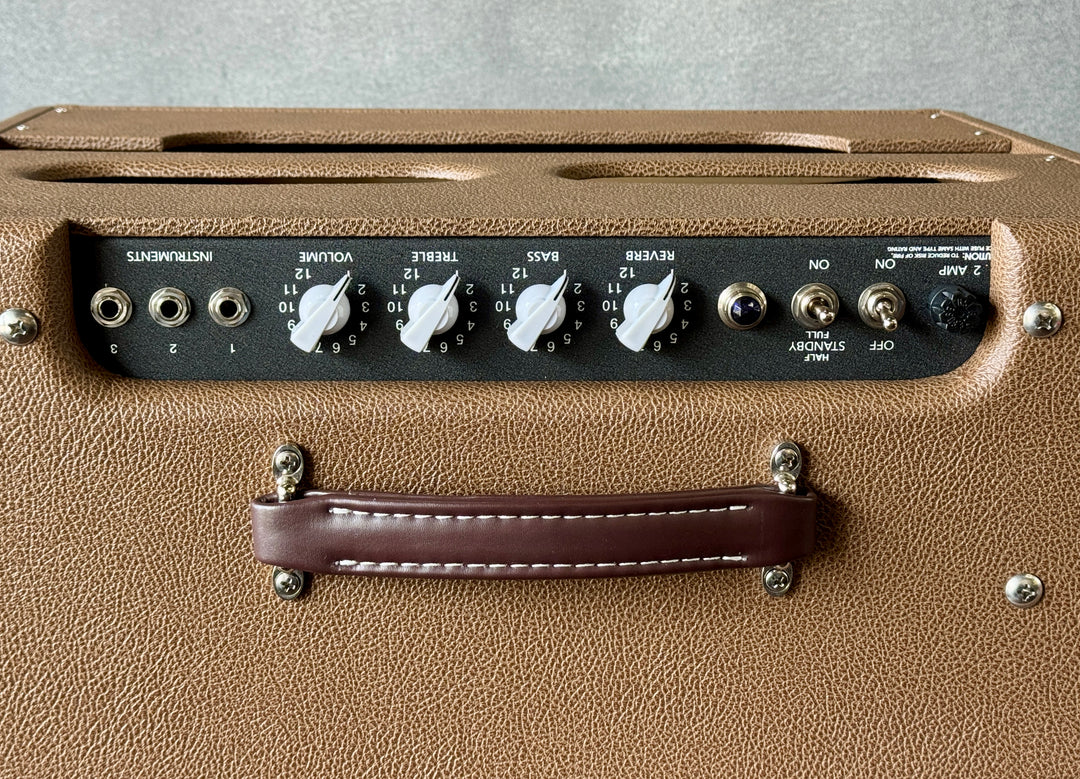 Victoria Amplifiers Club Deluxe 2x10 V-Front – Cocoa Levant Tolex / Wheat Grill (Authorized Dealer) by VICTORIA AMPS