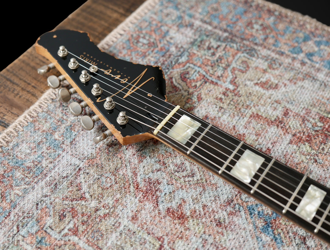 Novo Miris J - 3-Tone Burst. NEW, Authorized Dealer)
