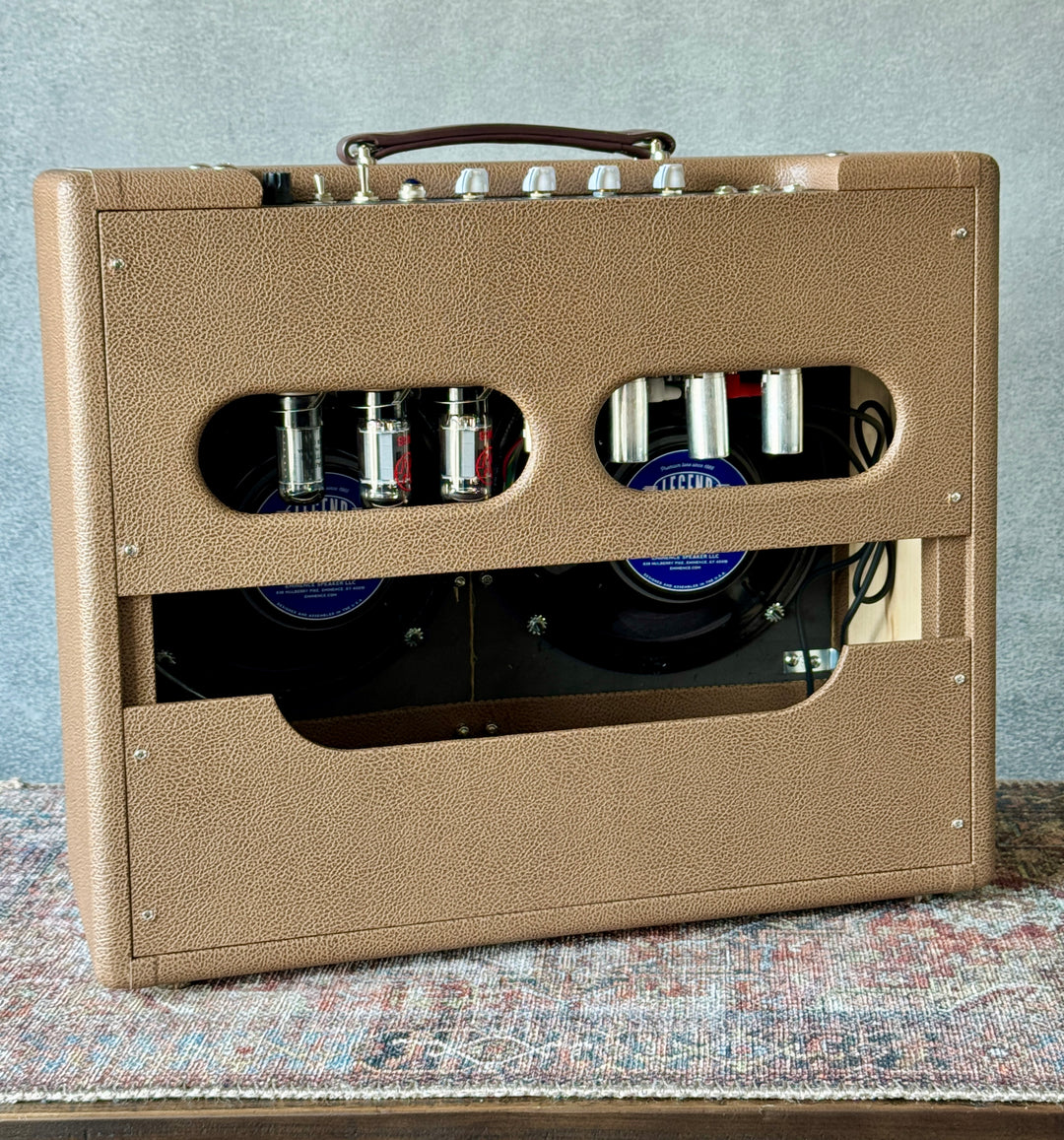 Victoria Amplifiers Club Deluxe 2x10 V-Front – Cocoa Levant Tolex / Wheat Grill (Authorized Dealer) by VICTORIA AMPS