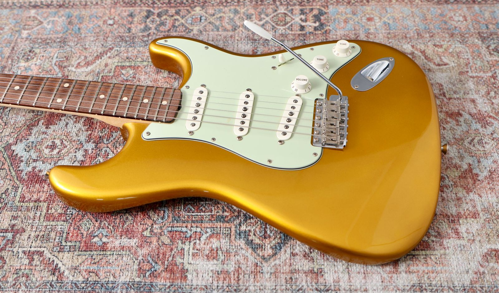 Fender Custom Shop 1960 Stratocaster NOS No Neck 2010 – South