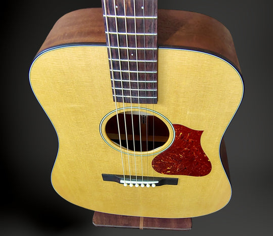 Iris Guitars D-WH Natural by Iris Guitar Company