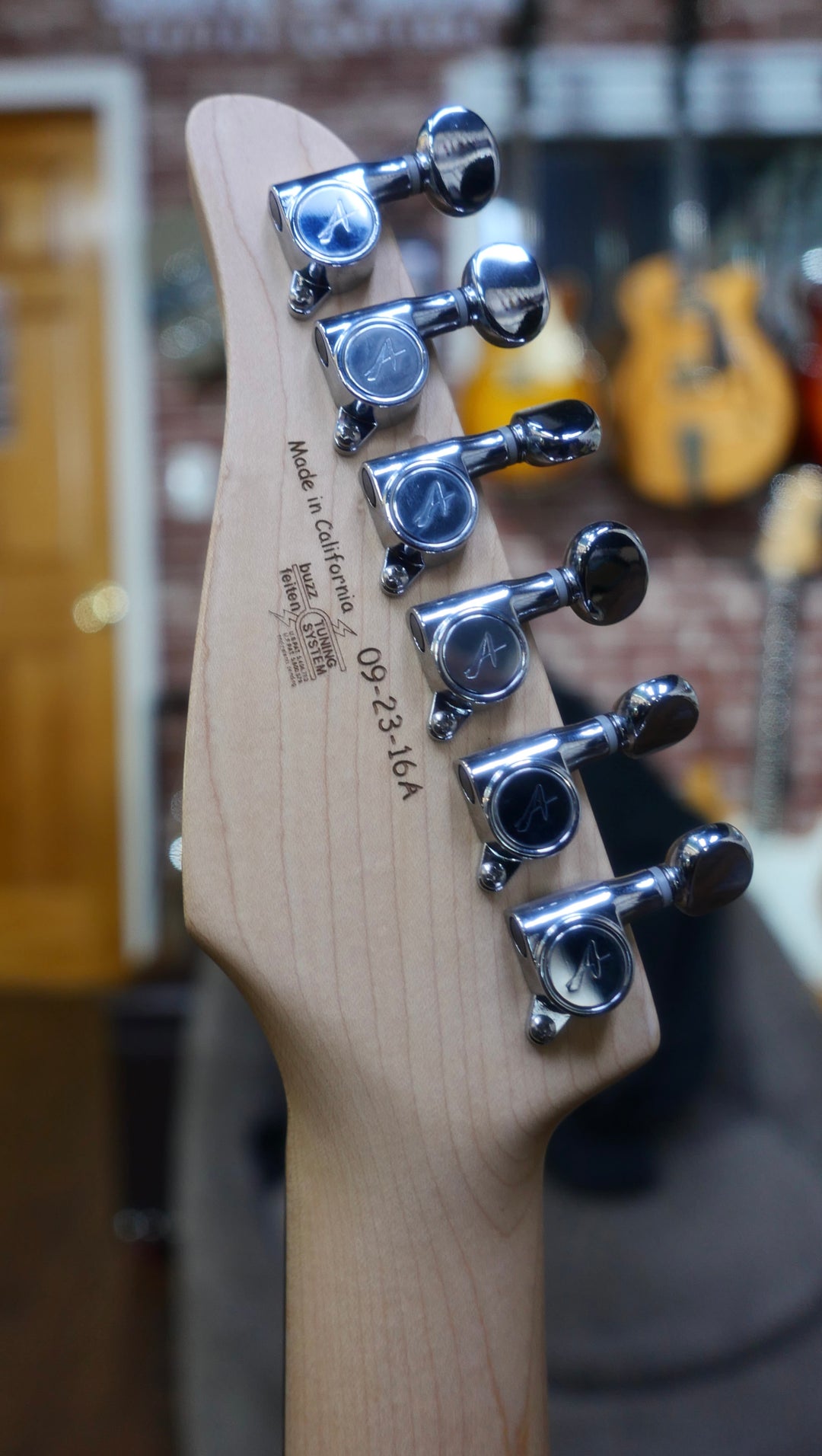 Tom Anderson George Harrison Rocky Magical Mystery Tour Icon (2018-2019)