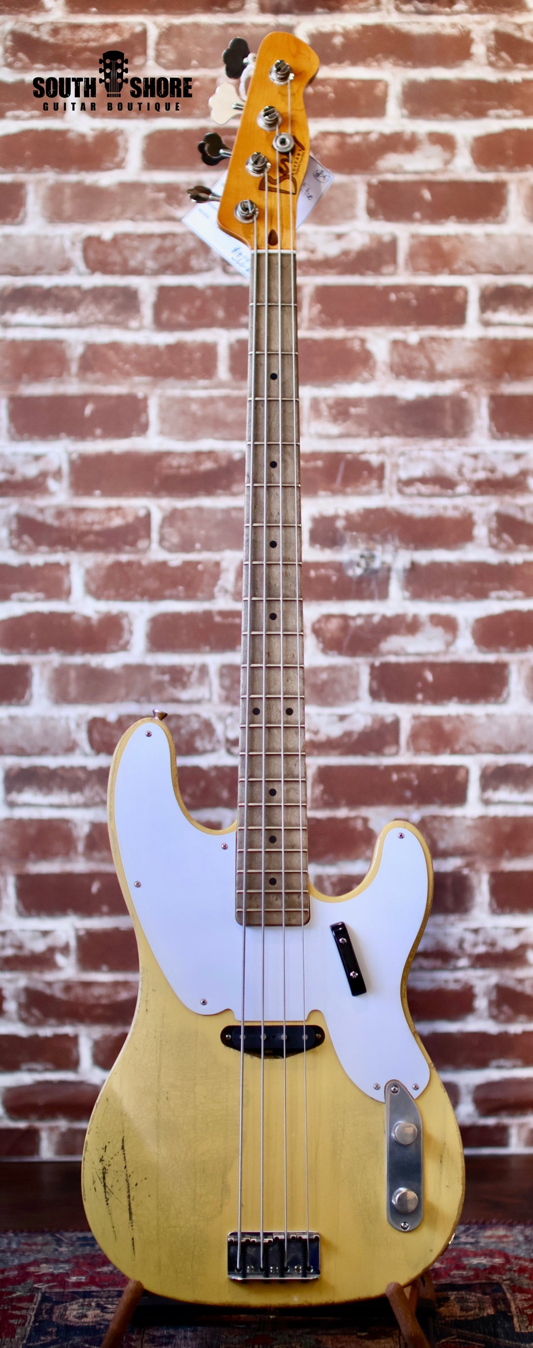 Berly T-Bass - Butterscotch (S/N0902331) by South Shore Guitar Boutique