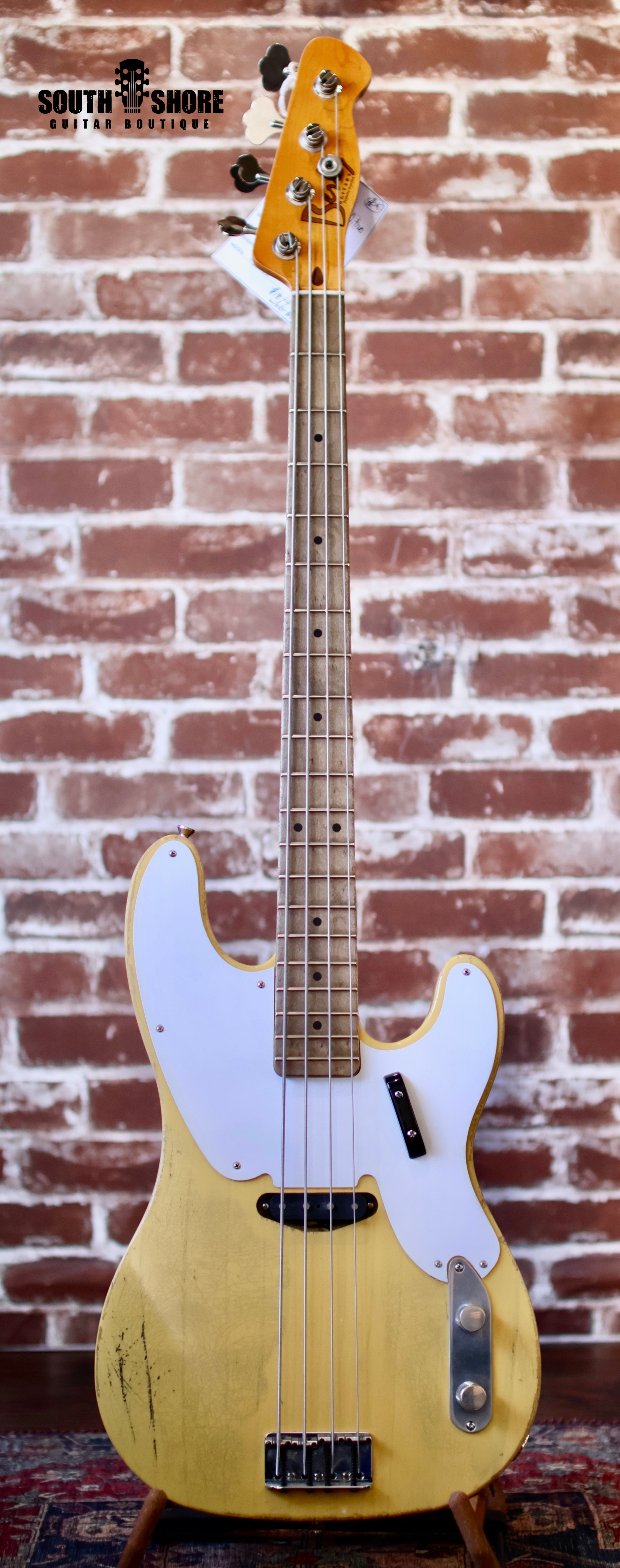 Berly T-Bass - Butterscotch (S/N0902331) by South Shore Guitar Boutique