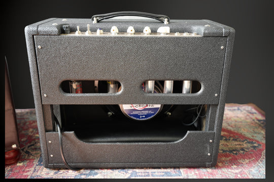 Victoria Amps, VickyVerb by VICTORIA AMPS
