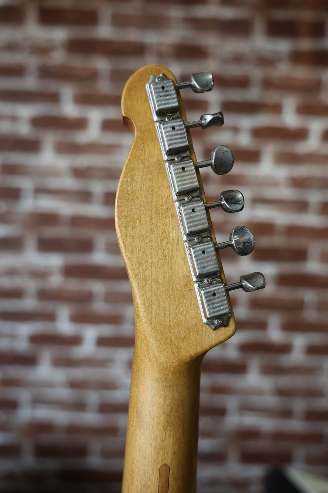 K-Line Truxton - White Blonde. NEW, (Authorized Dealer) by K-Line