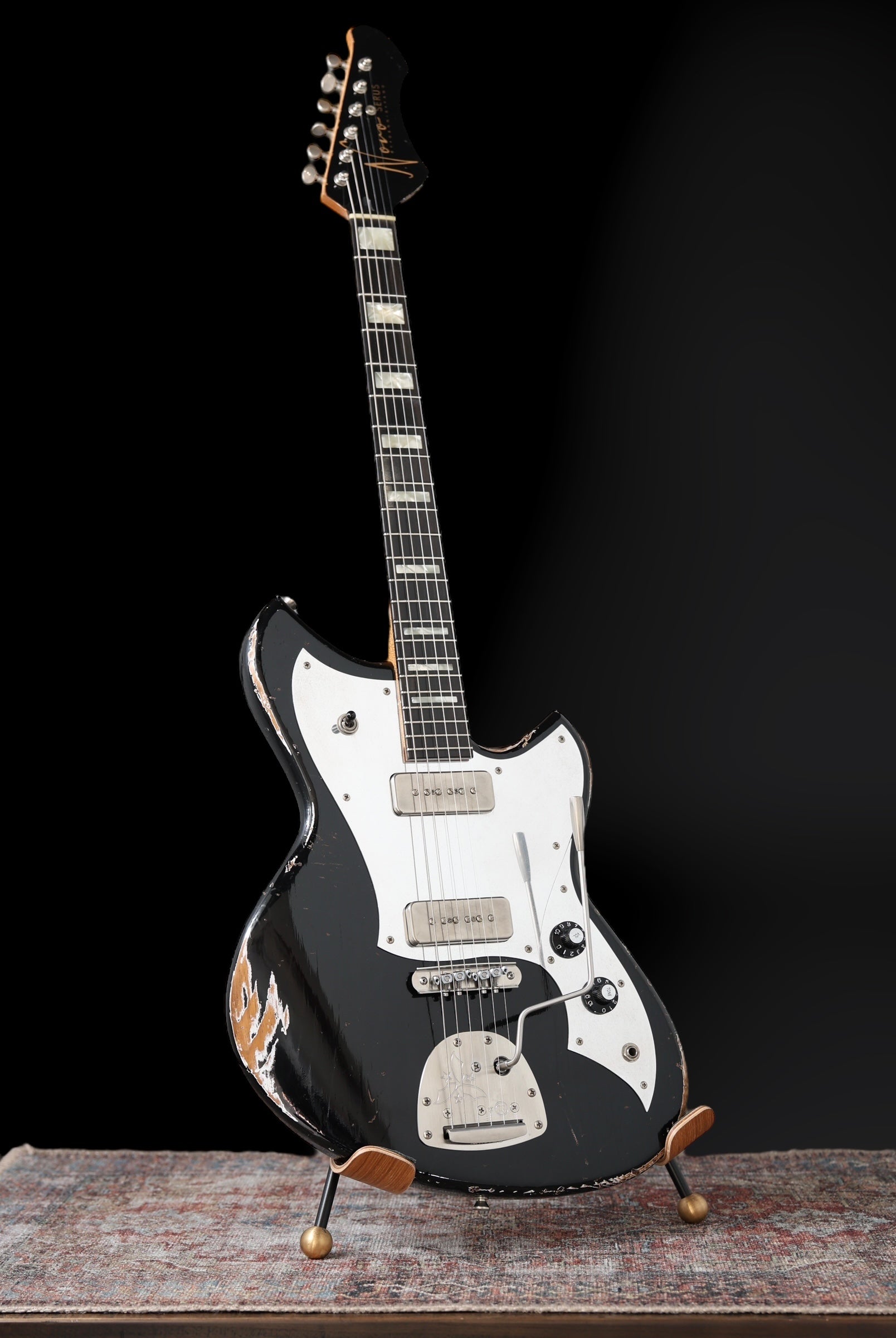 Novo Serus J - Bull Black. Med Aging - NEW. (Authorized Dealer