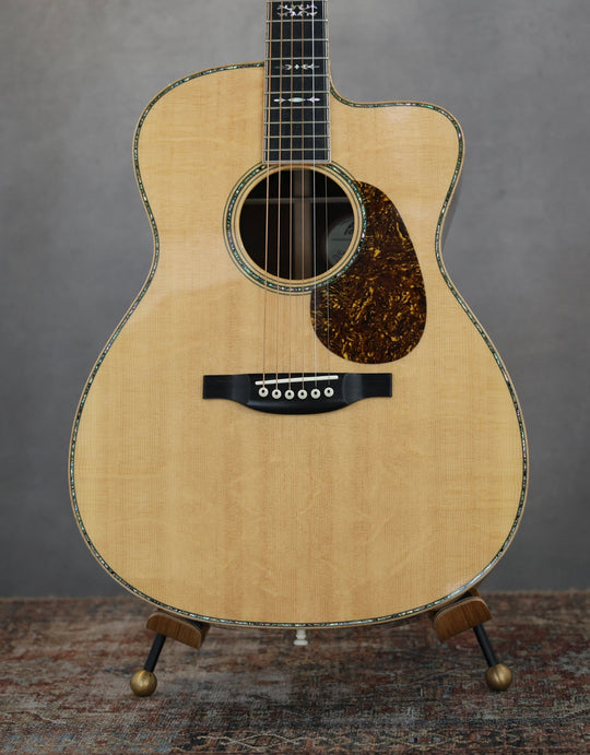 Bourgeois Jumbo OM Cutaway Custom Brazilian Rosewood 2003