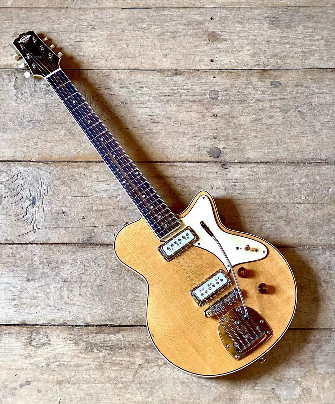Yanuziello Electric 2021 - Natural. Duncan CS Dynasonics &amp; Mastery. Spruce / Curly Maple. by South Shore Guitar Boutique