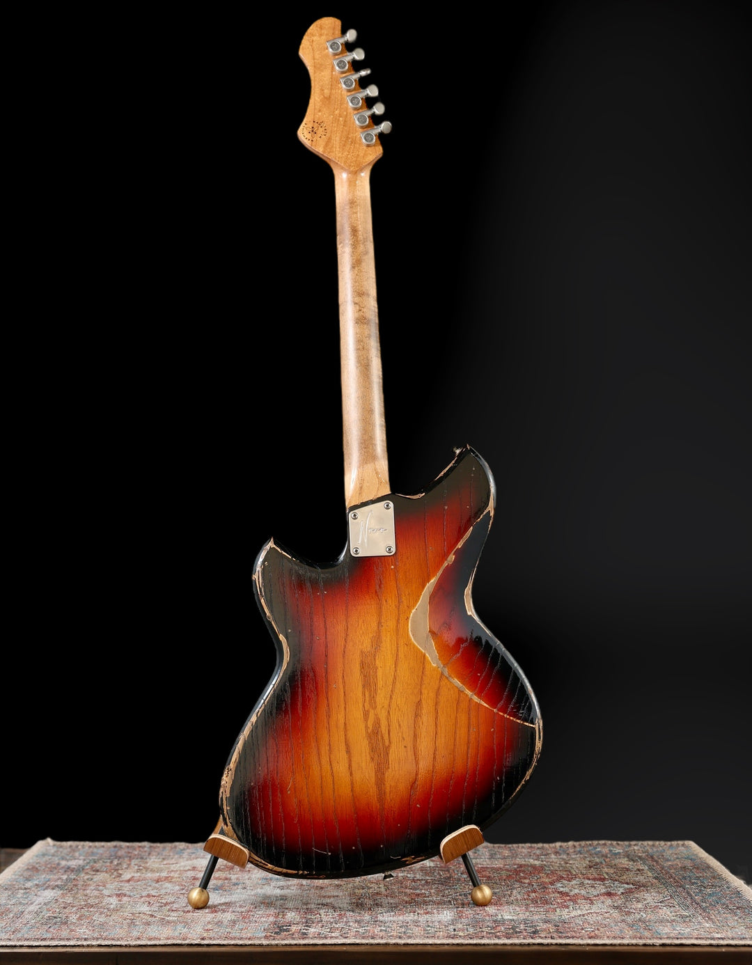 Novo Miris J - 3-Tone Burst. NEW, Authorized Dealer)