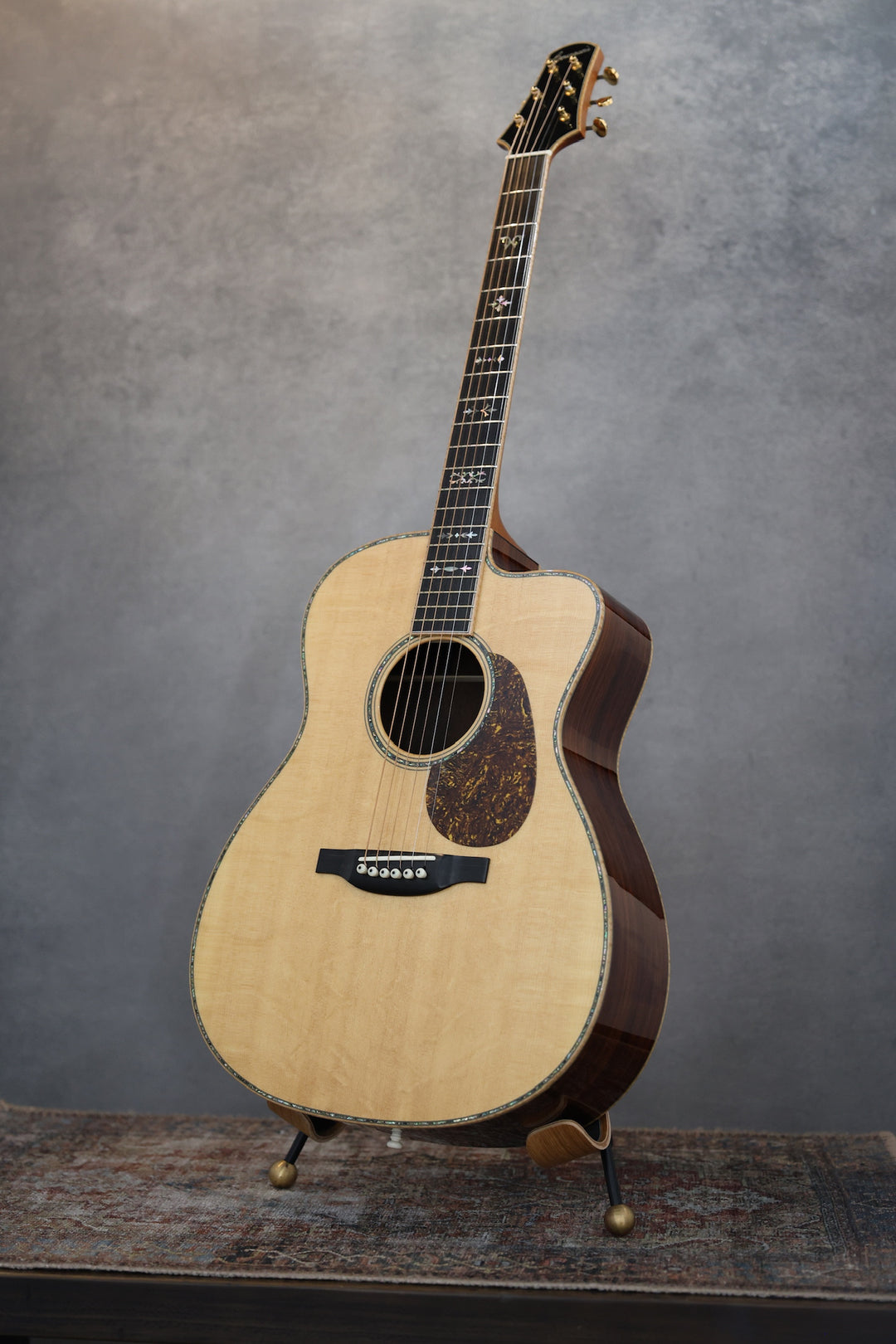 Bourgeois Jumbo OM Cutaway Custom Brazilian Rosewood 2003