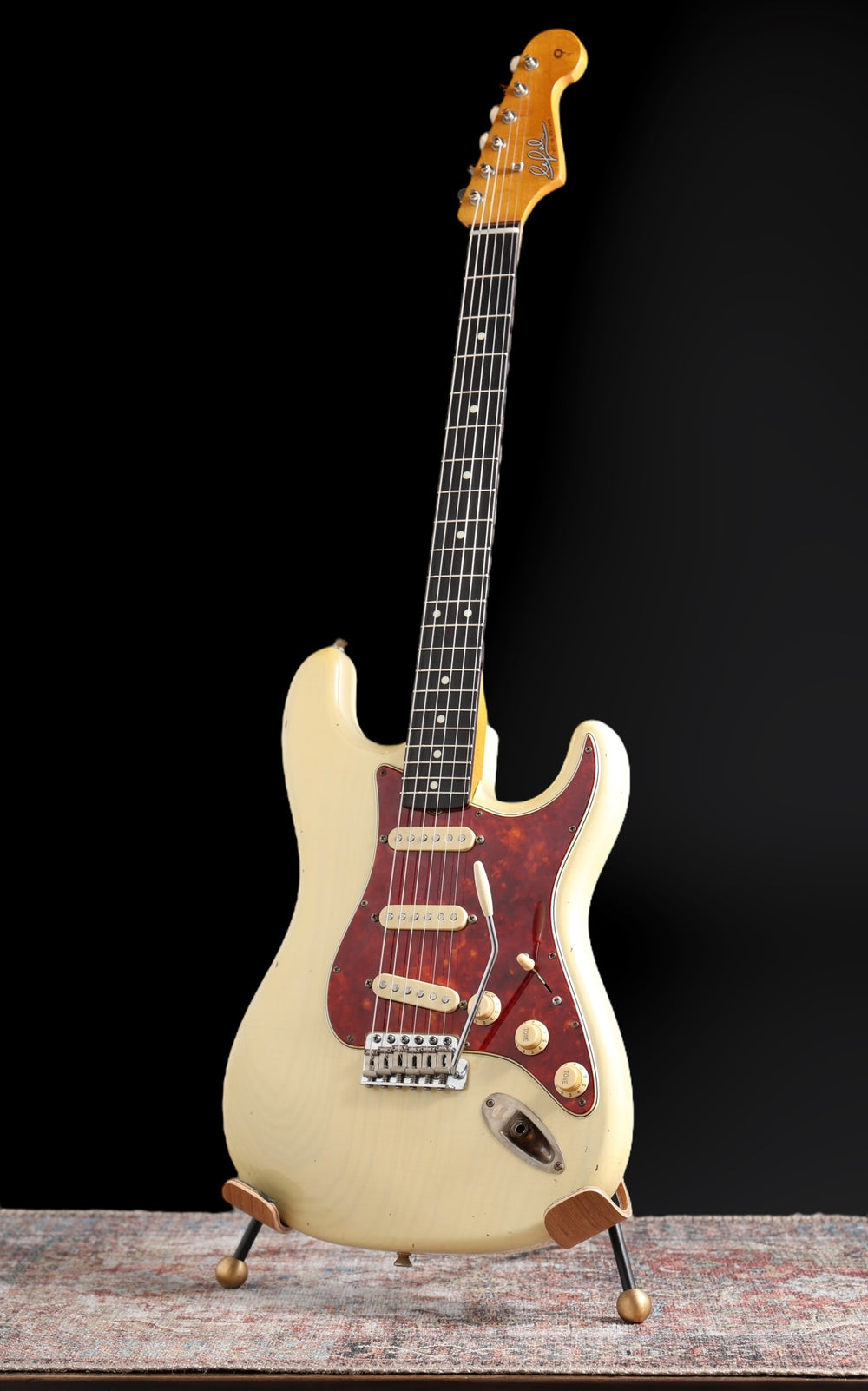 Lelah Customs Model 37S – Blonde