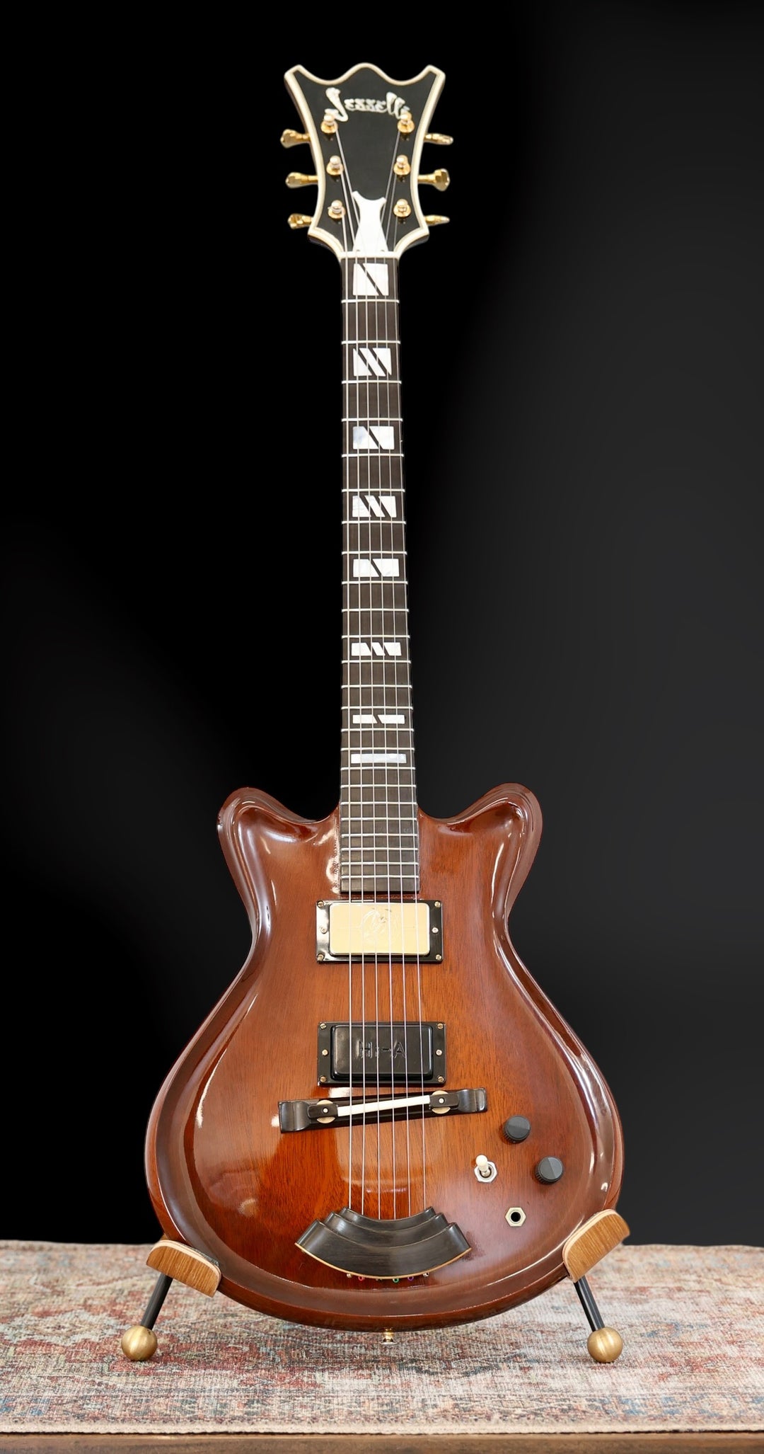 Jesselli Guitars Compact Art Neauvo Hollowbody - Circa 1984-1986