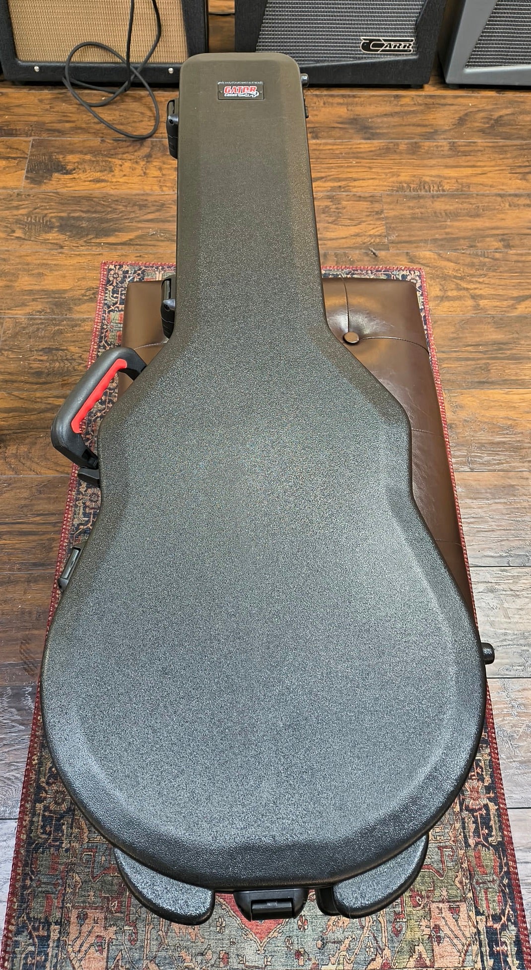 Gil Yaron Bone I in Sunburst by South Shore Guitar Boutique