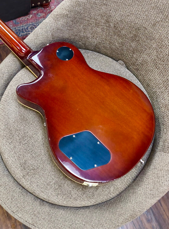 Gil Yaron Bone I in Sunburst by South Shore Guitar Boutique