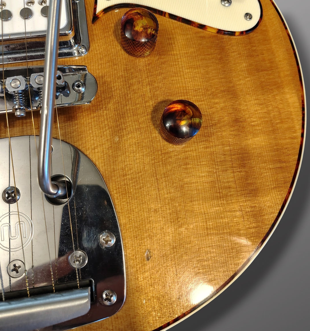 Yanuziello Electric 2021 - Natural. Duncan Custom Shop S Dynasonics &amp; Mastery. Spruce / Curly Maple. by South Shore Guitar Boutique