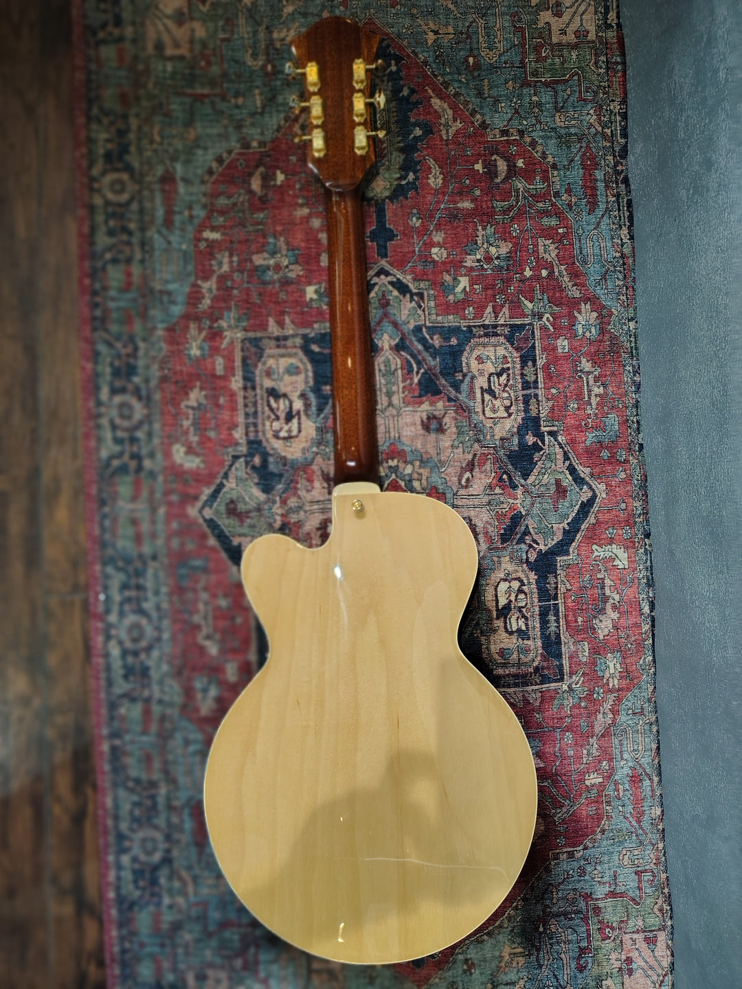 Rozeo "Lady Bug" Natural by Tarada Guitars