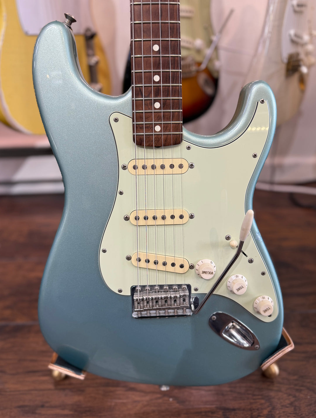 Fender Custom Shop 1962 Stratocaster (Early 1990's Masterbuilt Reproduction by Yasuhiko Iwanade)