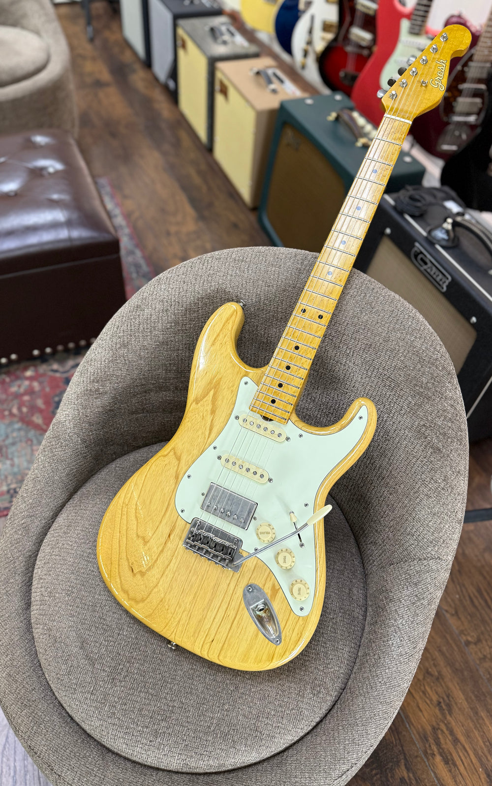 Grosh NOS Retro HSS Aged Vintage Natural