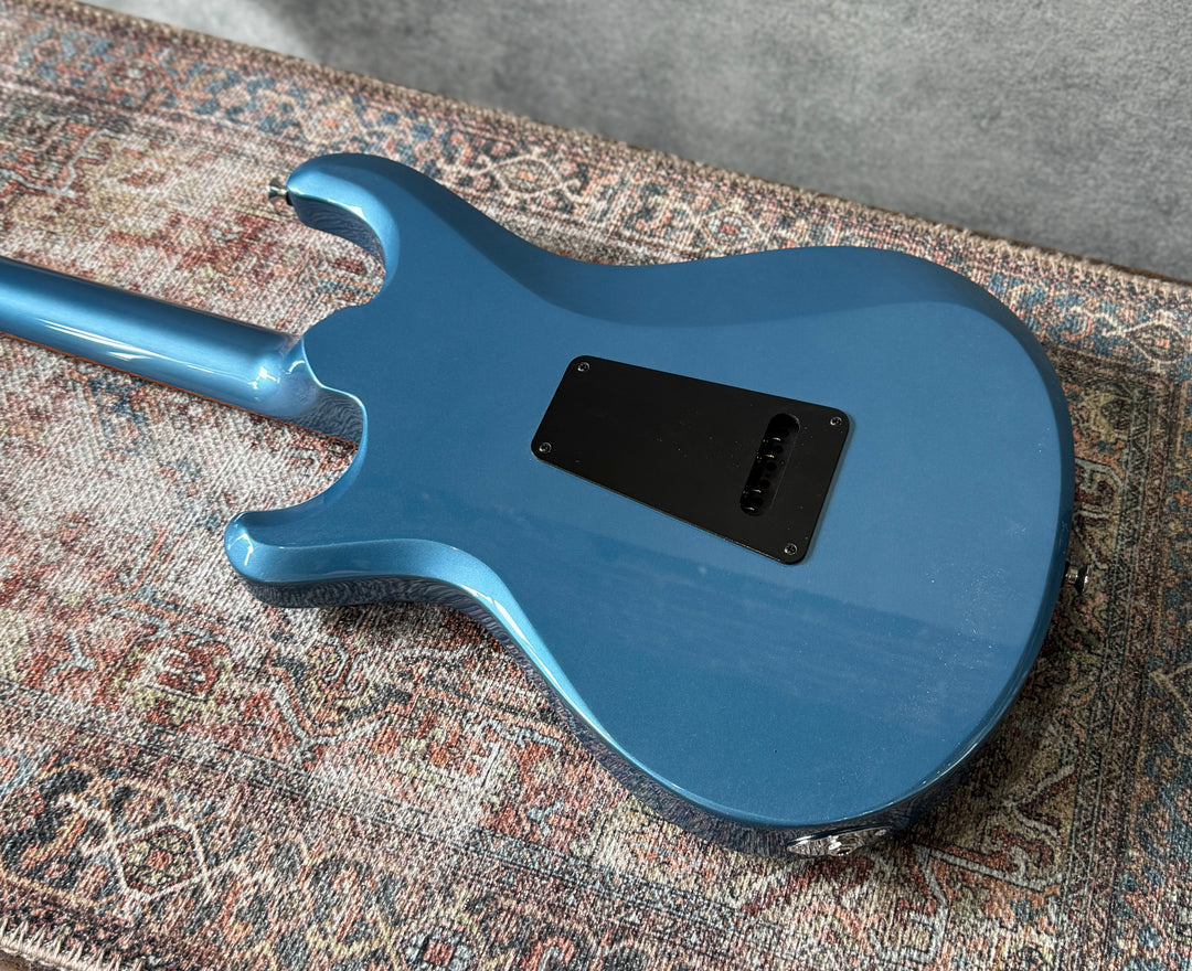 Knaggs Chesapeake Severn Trem HSS in Pelham Blue (S/N1634) by Knaggs