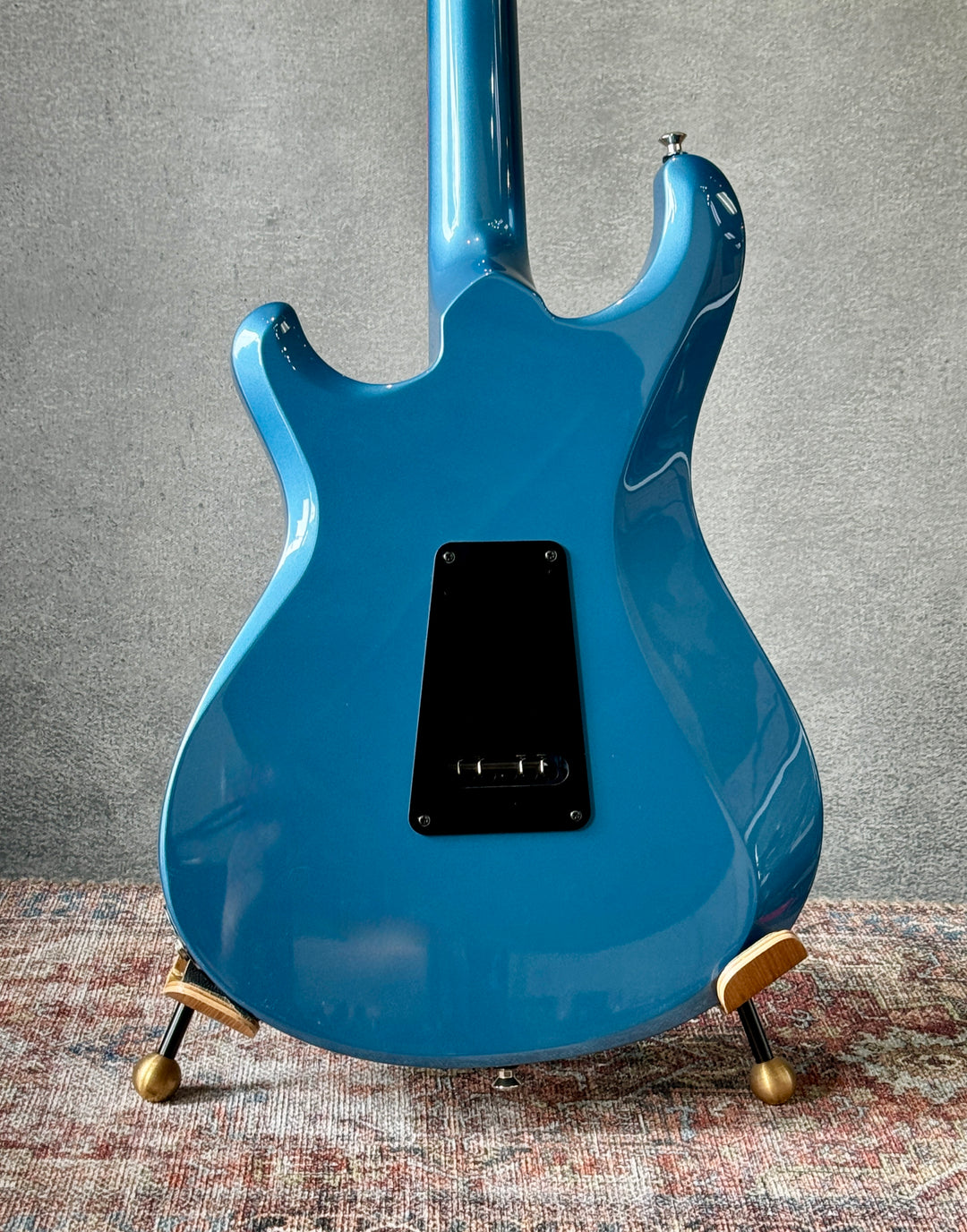 Knaggs Chesapeake Severn Trem HSS in Pelham Blue (S/N1634) by Knaggs