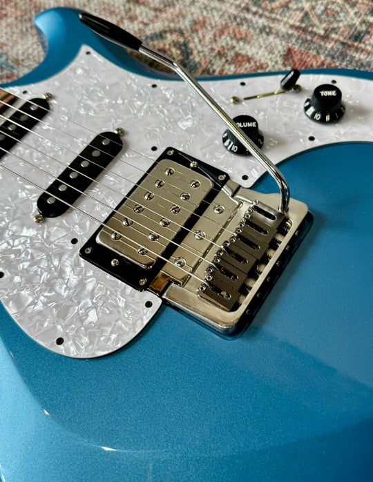 Knaggs Chesapeake Severn Trem HSS in Pelham Blue (S/N1634) by Knaggs