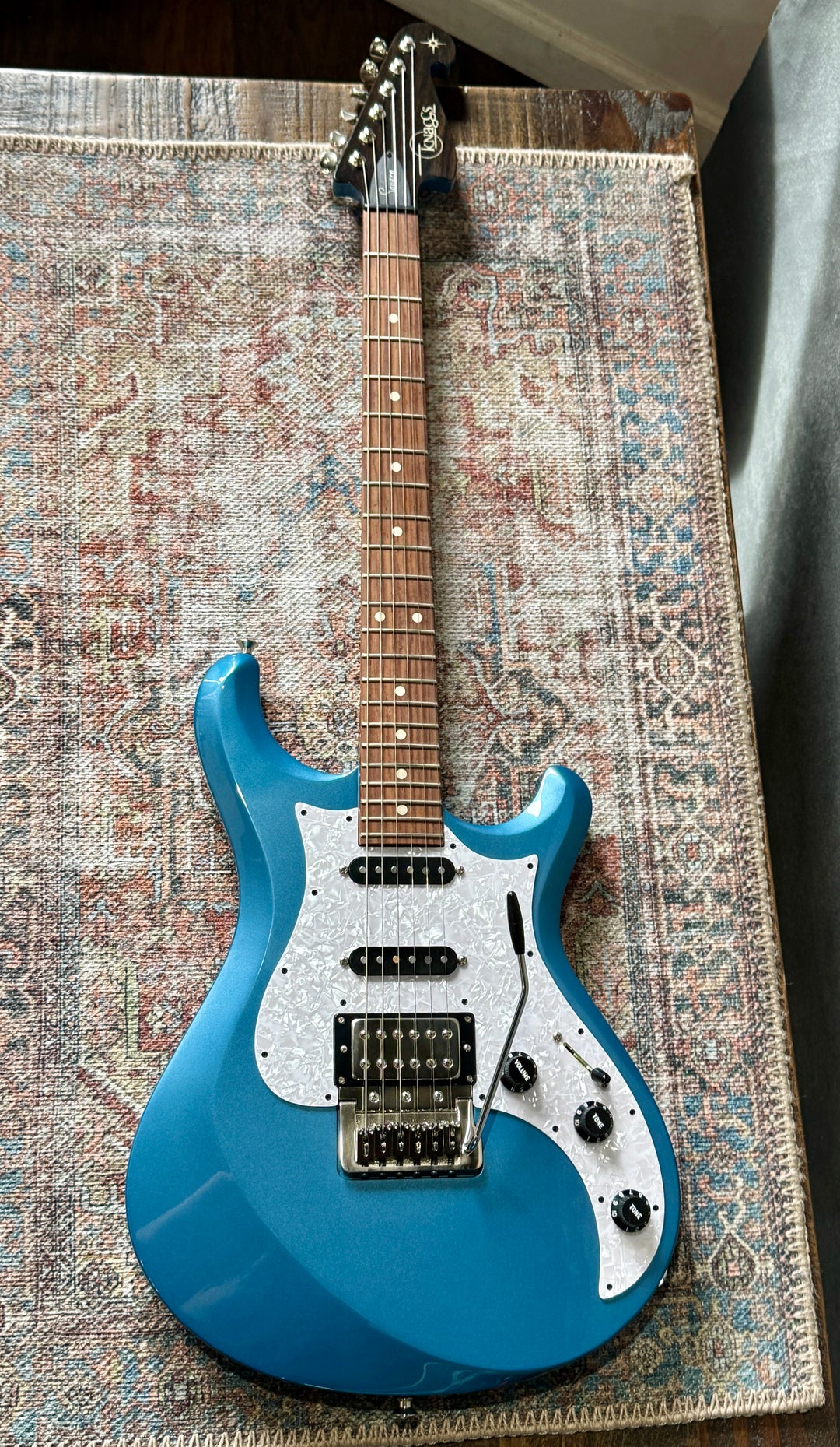 Knaggs Chesapeake Severn Trem HSS in Pelham Blue (S/N1634) by Knaggs