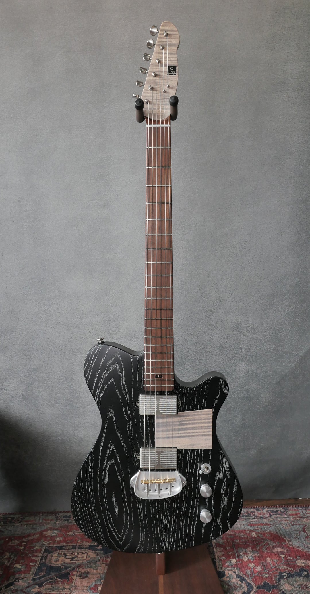 Tao T-Bucket "Josef"-Black Dog Hair. NEW (Authorized Dealer)