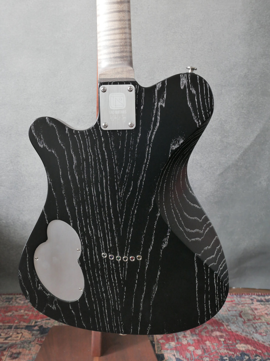Tao T-Bucket "Josef"-Black Dog Hair. NEW (Authorized Dealer)