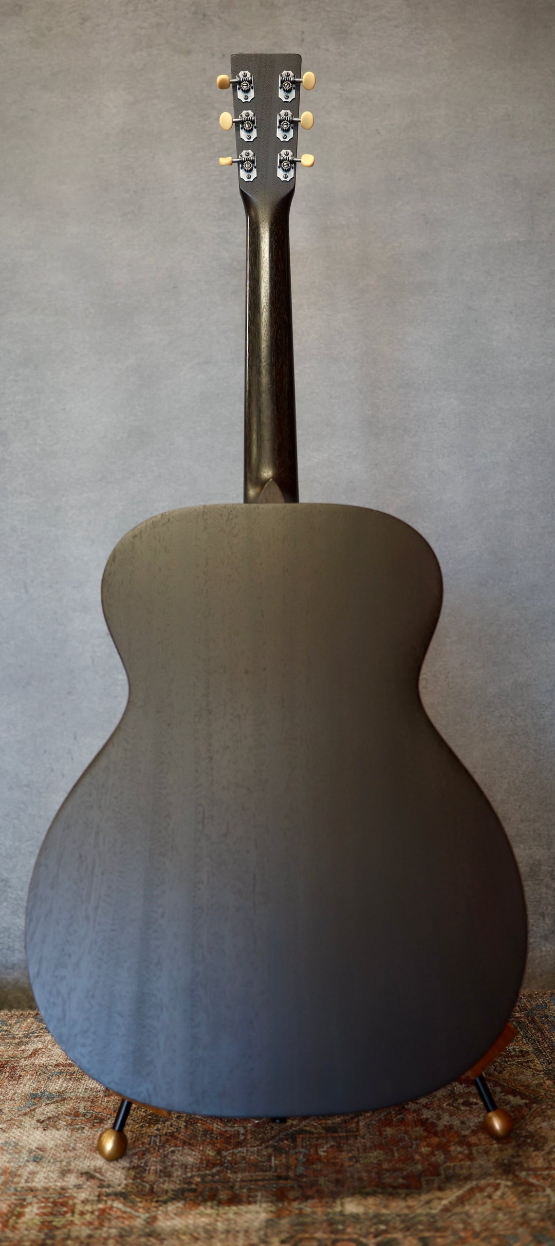 Martin 000-17 in Black Smoke by Martin Guitar