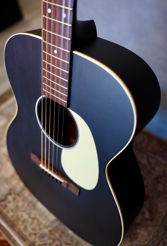 Martin 000-17 in Black Smoke by Martin Guitar