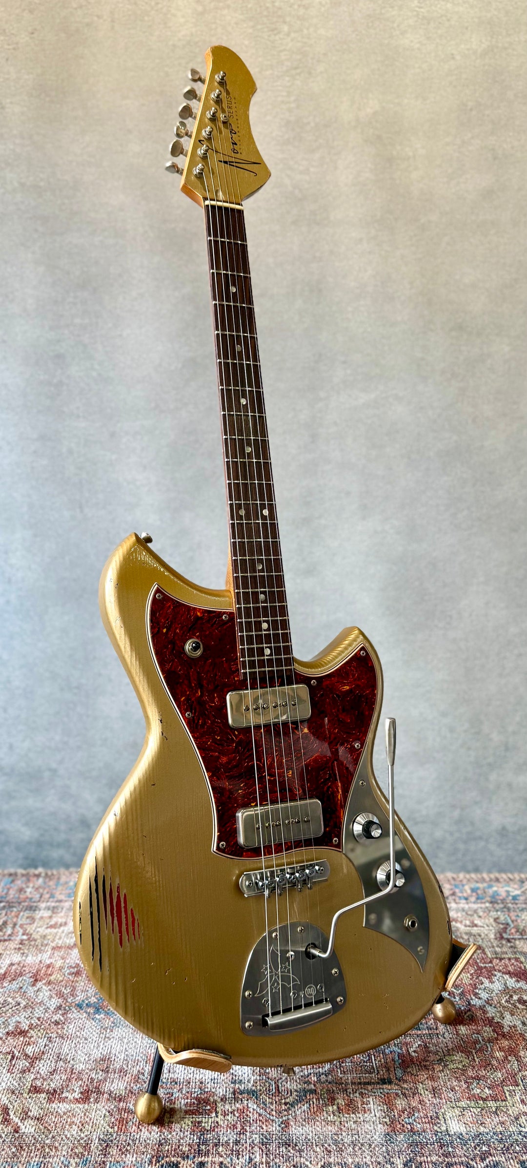 Novo Serus J LTD-Shoreline Gold over &