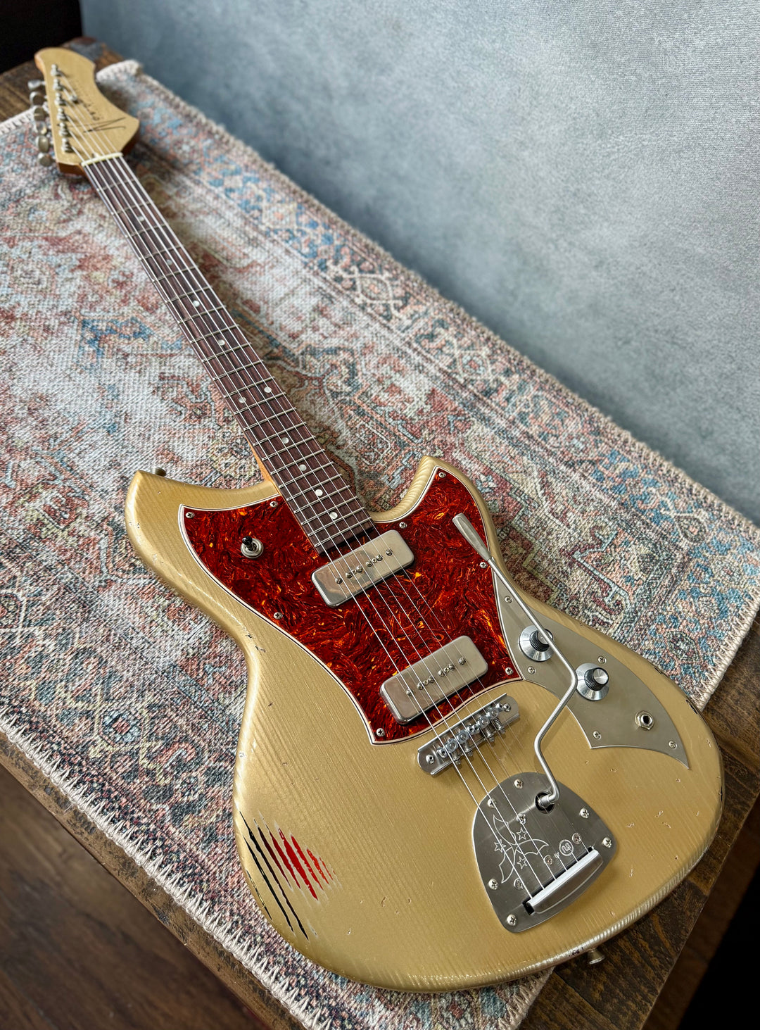 Novo Serus J LTD-Shoreline Gold over &