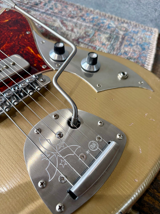 Novo Serus J LTD-Shoreline Gold over &