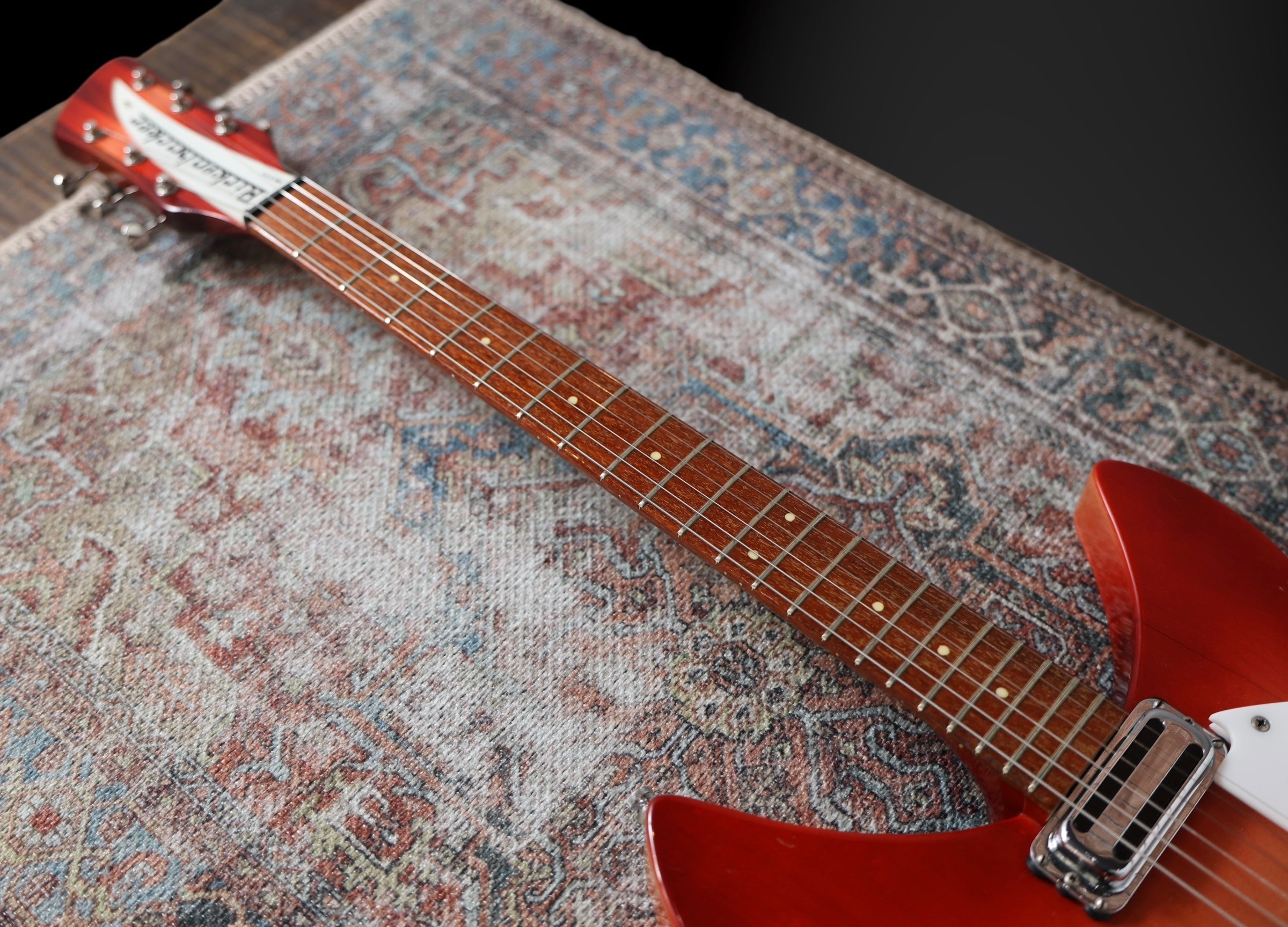 Rickenbacker 330 - 6 String model- Two Toaster pickups - 'R