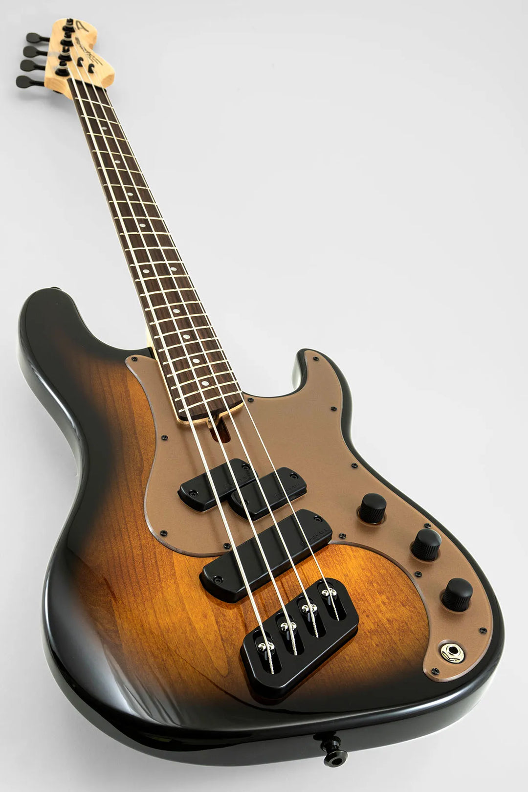 Dingwall SP1 5 Strings Burst by Dingwall