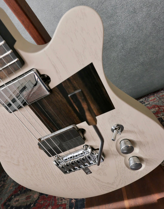 TAO T-Bucket Taliesin in Blonde/Black (S/N86) by Tao Guitars
