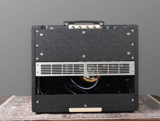 Carr Super Bee 2024 - Black / Cream - 1x12” - New, (Authorized Dealer) 10% OFF SALE ENDS 1/31/25