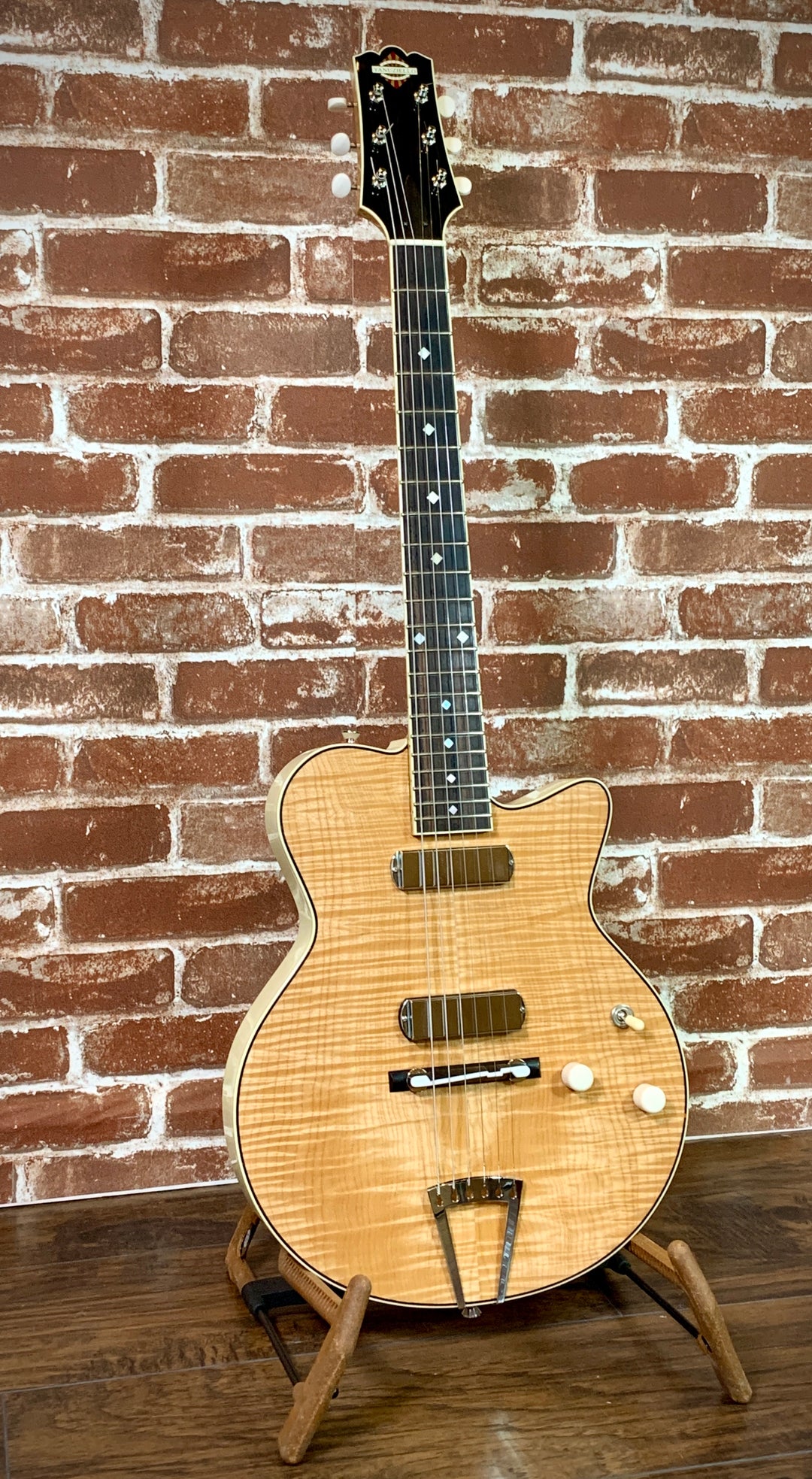 Yanuziello Electric 2013 Natural/Ivory 22 1/2" Scale, Excellent + Maple/Alder 5lbs 3.2oz (Video Demo)