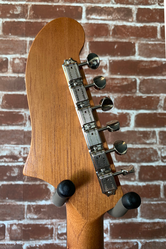 Bilt Relevator LS Floating Vibrato 2019 Natural Tinted Western Red Cedar.   "Authorized Bilt Dealer"