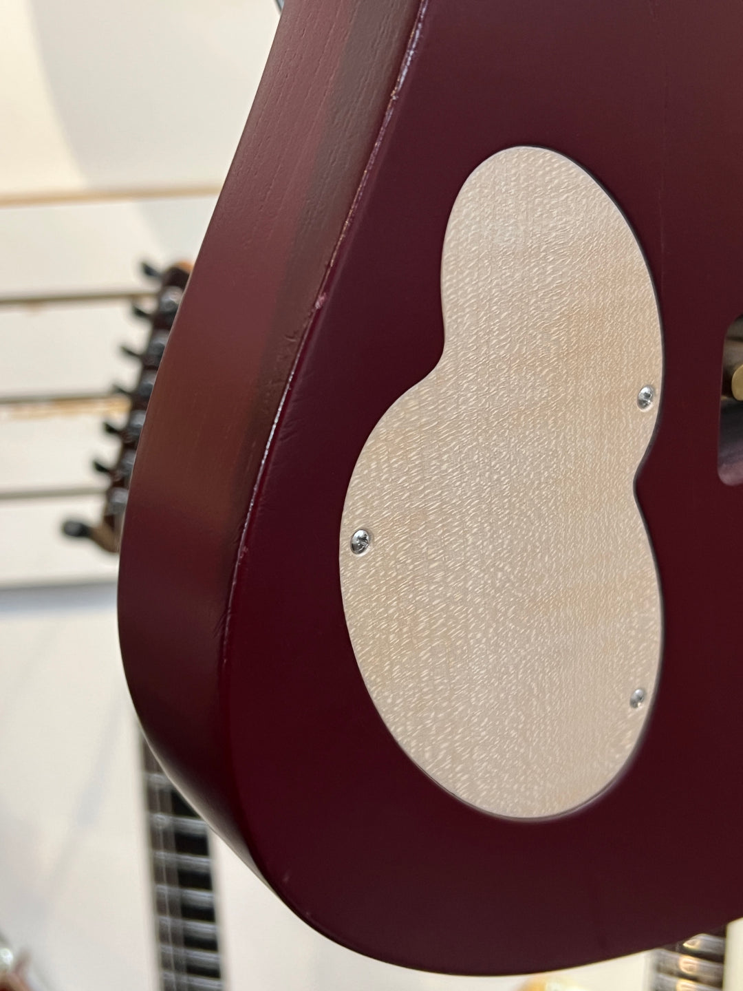 Tao Guitars T-Bucket "Winey" 2019 w/ recent pro setup, ABM Trem, 6lbs 10oz. Comes w/ MONO Vertego Protective Gig-Bag (Authorized Dealer)