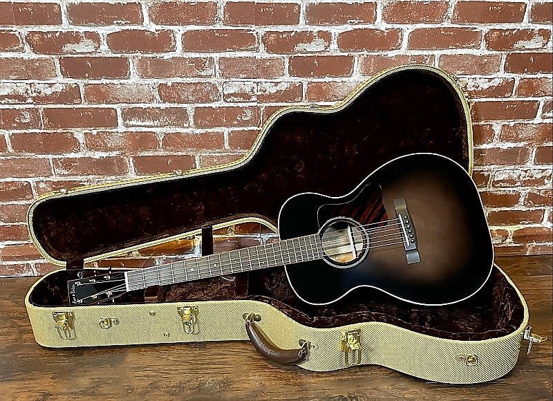 Huss and Dalton T00-14 Custom Barnwood Grey finish, Myrtle Wood & Sitka, NEW (Authorized Dealer) *Vi