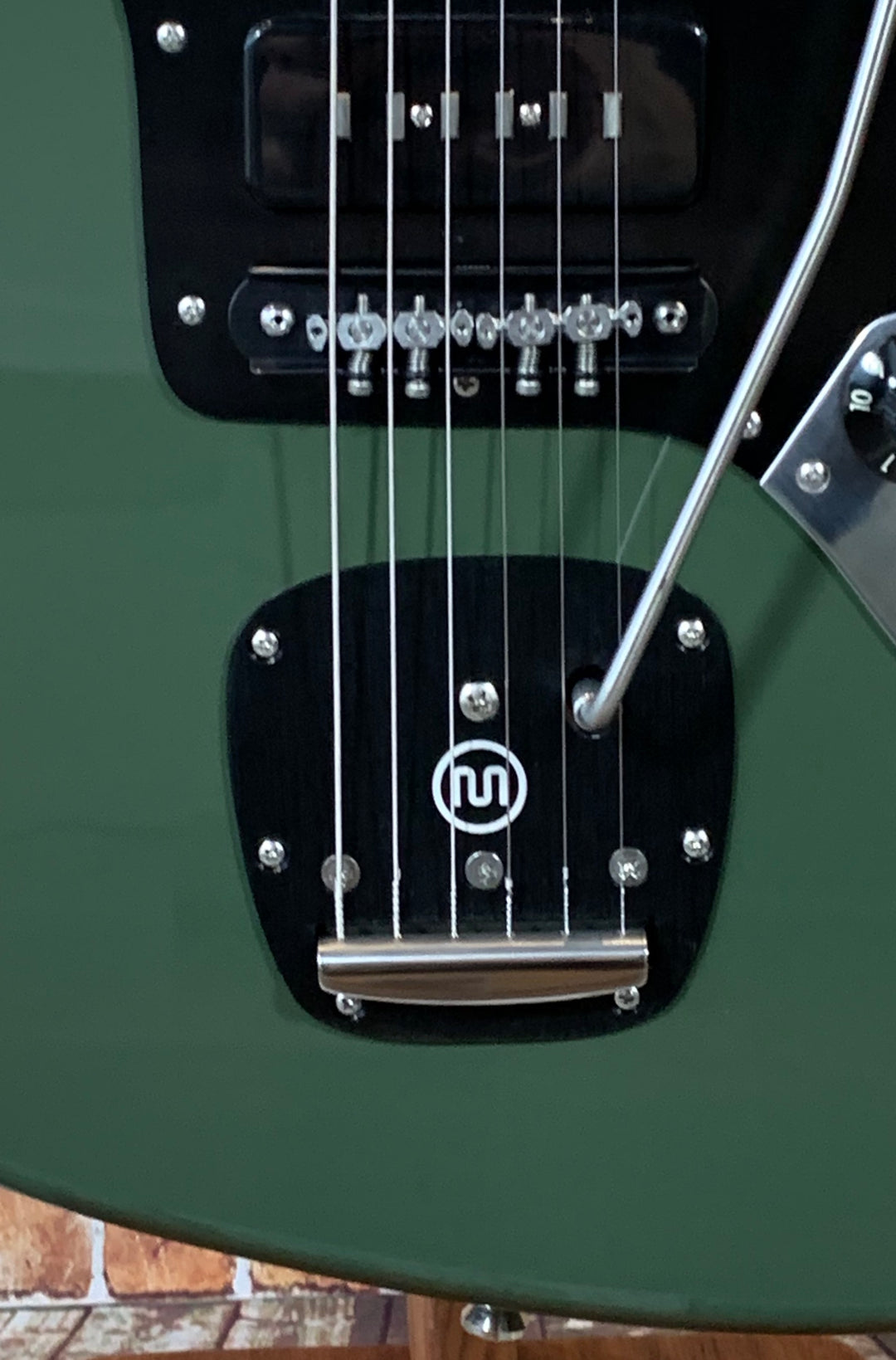 Bilt Zaftig 2019 Olive Drab w/ Lollar Staple P-90's & Black Mastery Hardware