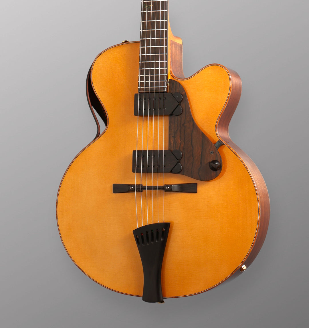 Jaén Guitars Siracusa 16E - 2023 - Natural - European Spruce / English Walnut. NEW (Authorized Dealer)
